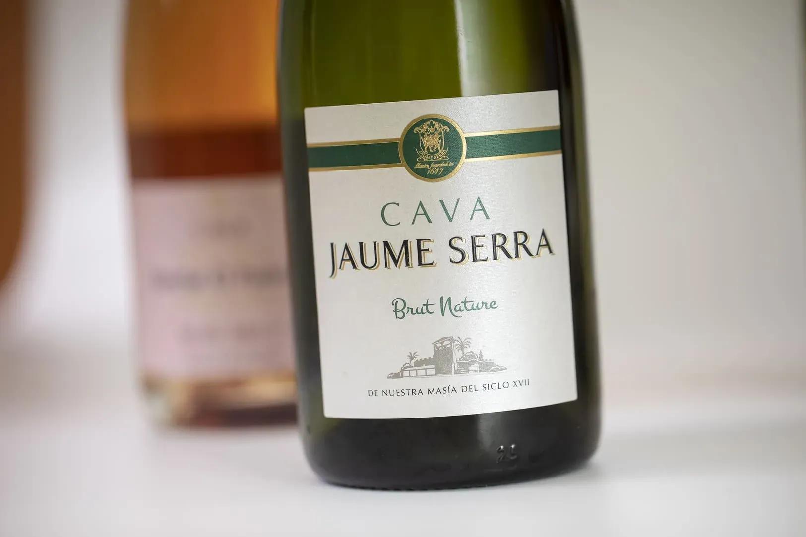 Etiqueta de cava con acabados premium